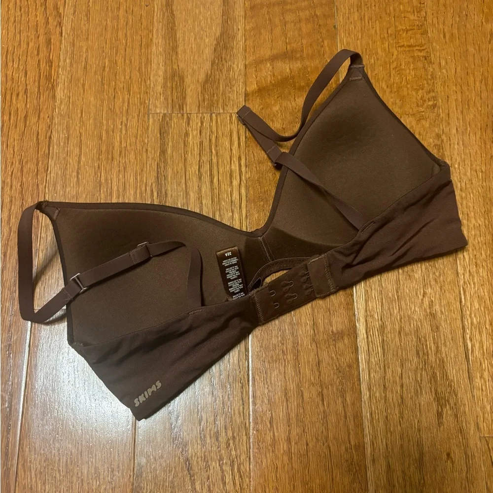 sold sold sold SKIMS Wireless T-Shirt Bra Cocoa 32A - Picture 3 of 5